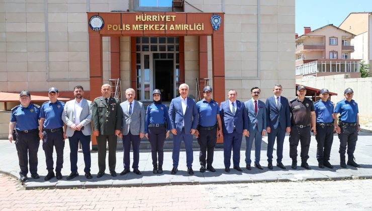 Valimiz Sayın Avni Çakır’dan Kahraman Polis ve Jandarmalarımıza Bayram Ziyareti