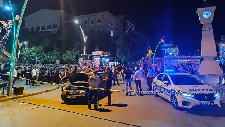 Muş’ta İstasyon Caddesi’nde Trafik Kazası: 5 Yaralı