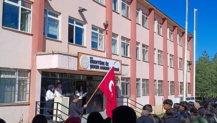 ErenTürk Öz Şeker Anadolu Lisesi’nde Cumhuriyetin 101. Yılı Coşkuyla Kutlandı