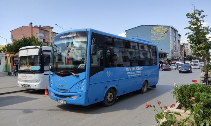 Muş’ta Öğrencilerin Ulaşım Sorunu Giderek Büyüyor; Minibüs Değil Otobüs Olması Gerekiyor.