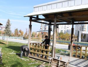 Muş Belediyesi’nden Parklarda Hummalı Çalışma