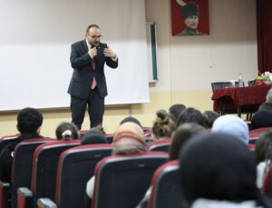 Prof. Dr. Mustafa Alican’dan Gençlere İlham Veren Konuşma: “Malazgirt Bizim Neyimiz Olur?”