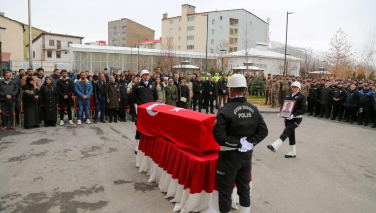 Muş’ta Görev Yapan Polis Memuru Yunus Yavuz Evinde Ölü Bulundu.