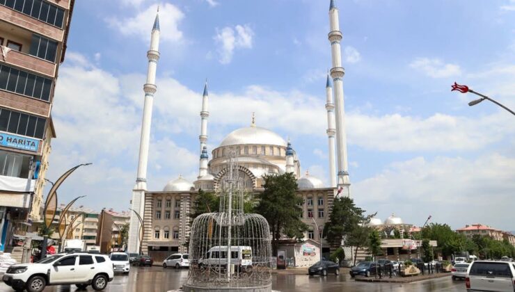 Muş’ta İmam Şafii Camii İbadete Açılıyor