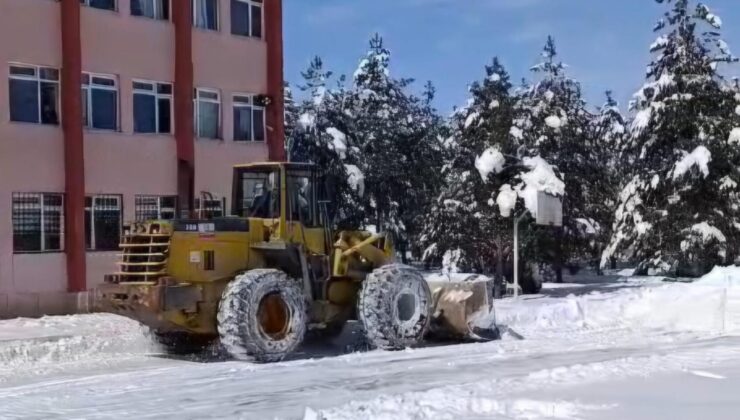 Muş Şeker Fabrikası, Öğrenciler İçin Yol Açma Çalışması Yaptı